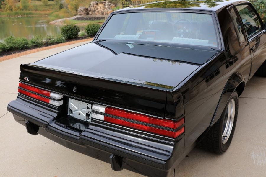  Buick GNX 1987 года  (фото 25 из 64)